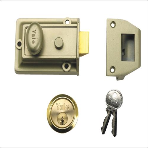 Yale P77 Traditional Chrome Finish Visi